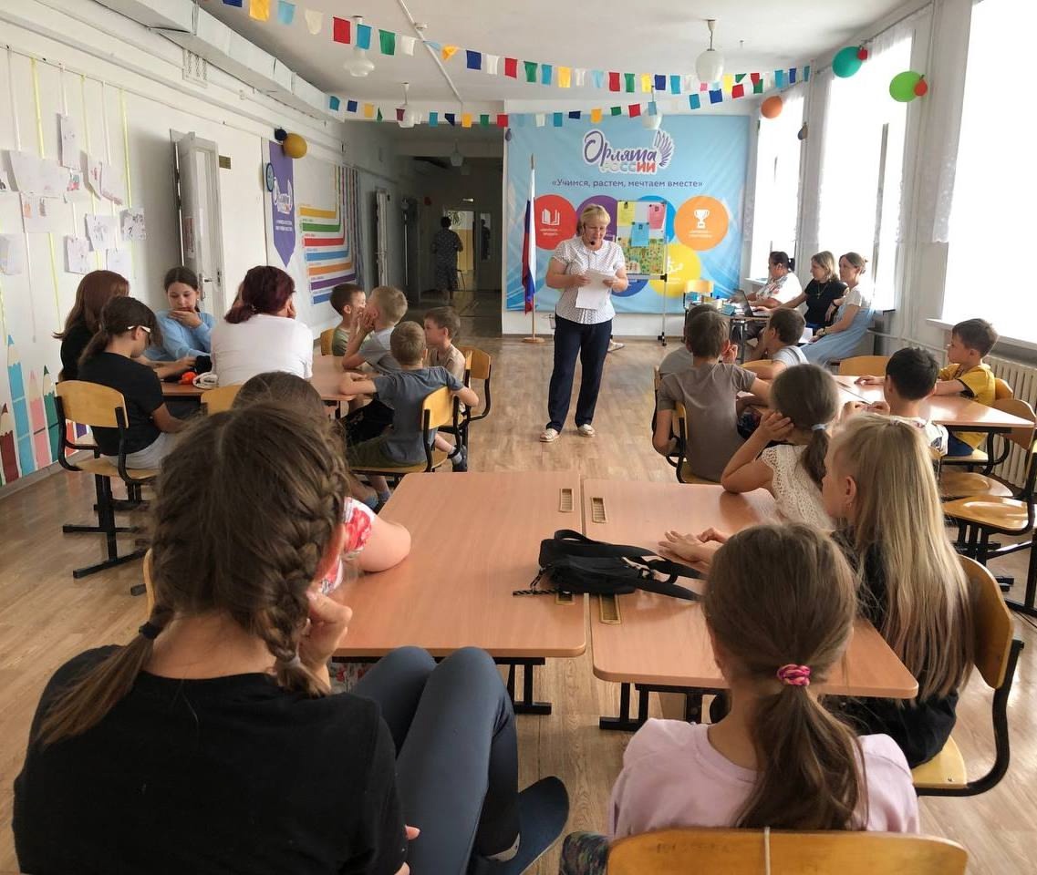 Сегодня в летнем лагере День Сибири.